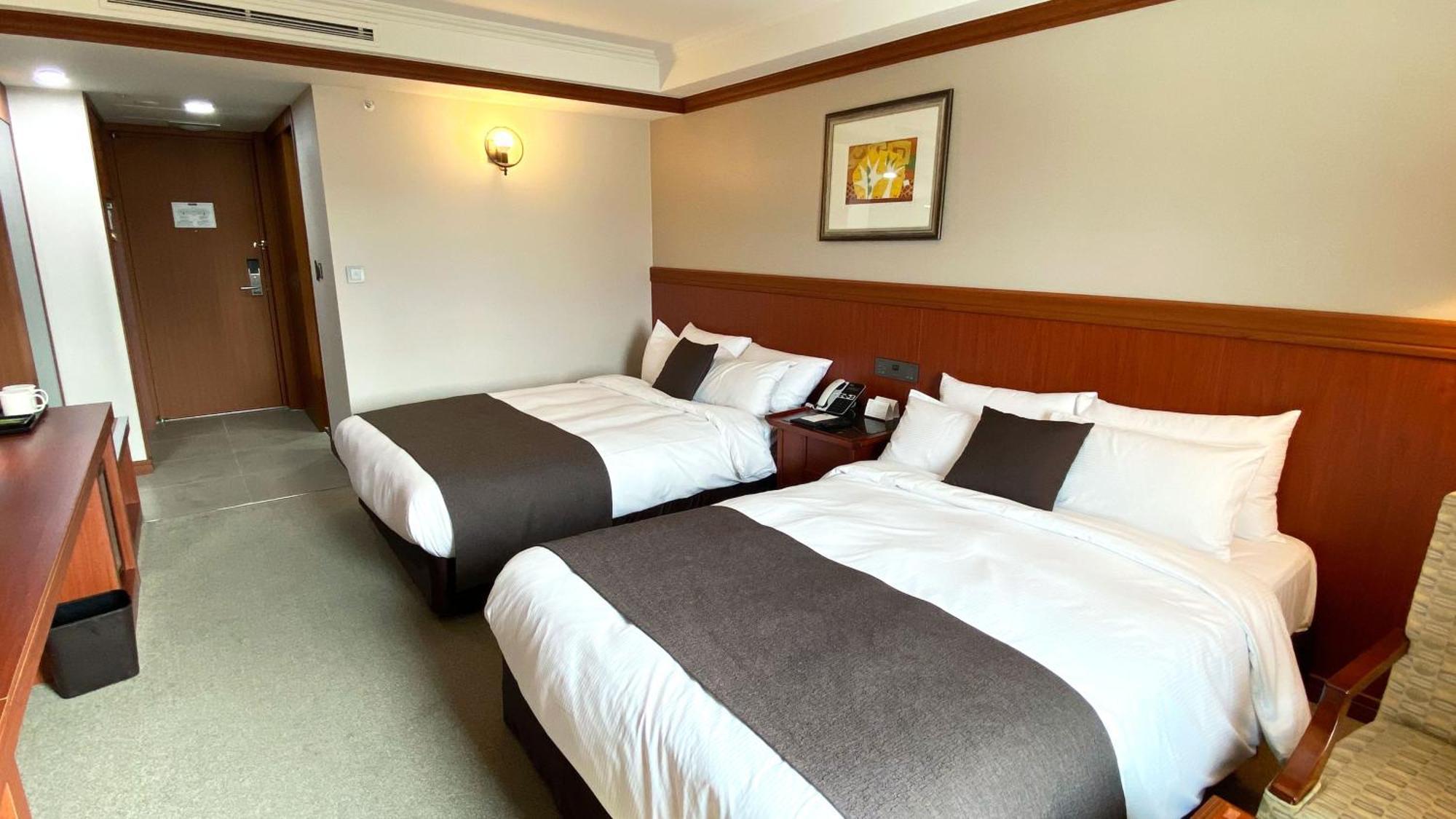 Commodore Hotel Kjongdzsu Kültér fotó