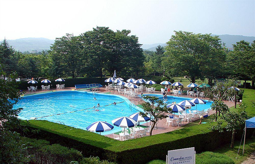 Commodore Hotel Kjongdzsu Kültér fotó