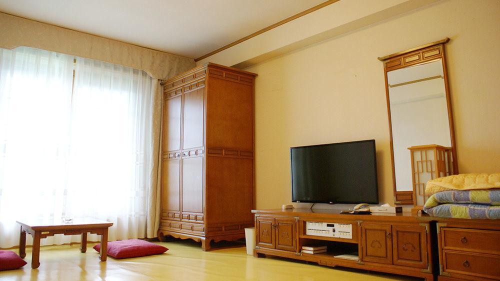 Commodore Hotel Kjongdzsu Kültér fotó