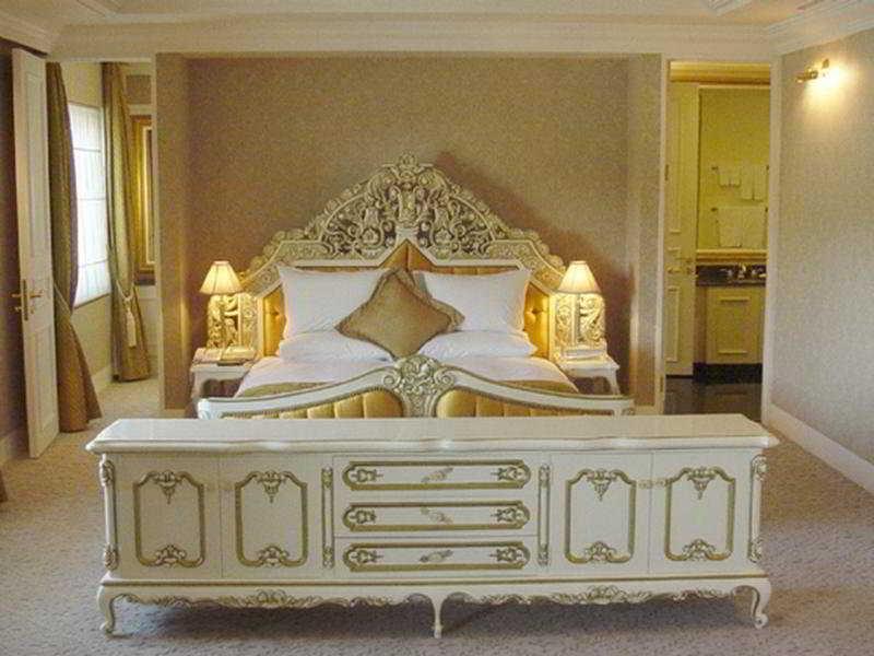Commodore Hotel Kjongdzsu Kültér fotó